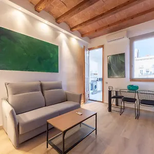 https://centric-gracia-apartments.catalonia-hotels.com